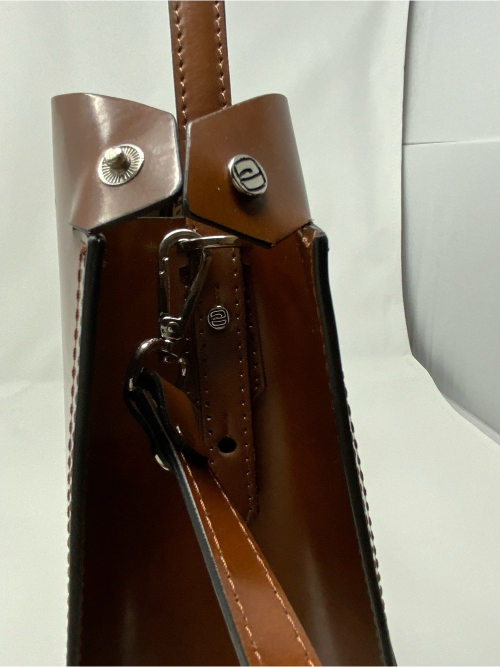 Gianni Chiarini Florentine Italian Leather Tote - Picture 15 of 16
